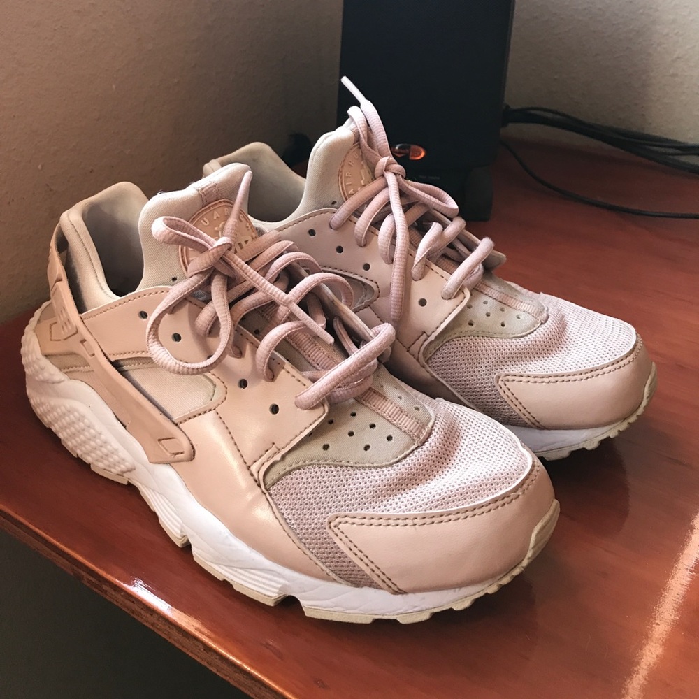‼️SOLD‼️Nike Huaraches